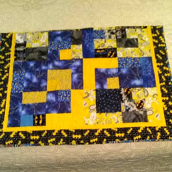 💥 Handmade Batman Quilt - Picture 2 of 8